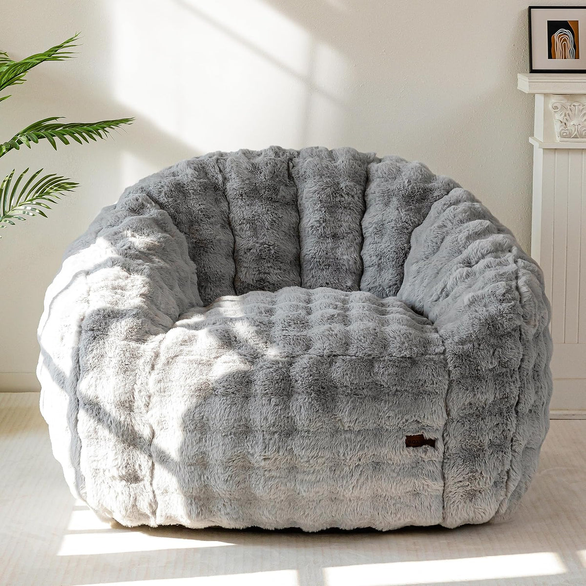 MAXYOYO Giant Bean Bag Chair Oversized Bean Bag Couch Faux Fur Shell-Shaped Large Chair